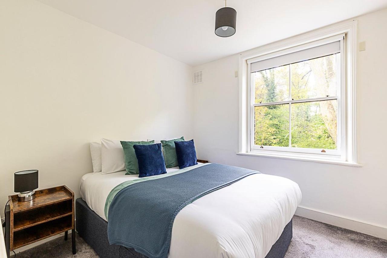 Stylish Hideaway Flat At Milton Park Highgate * Londra